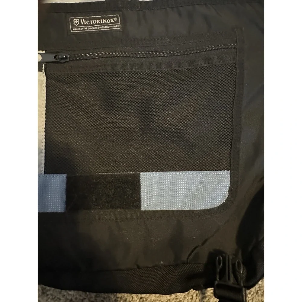 Victorinox Swiss Army Messenger Shoulder Bag Black/Blue Laptop Adjustable Straps